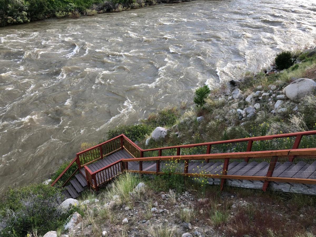 Yellowstone Riverside Cottages Gardiner Zewnętrze zdjęcie