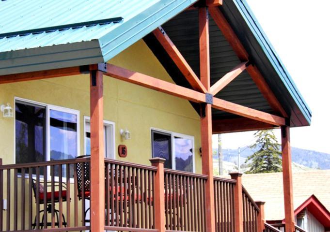 Yellowstone Riverside Cottages Gardiner Zewnętrze zdjęcie