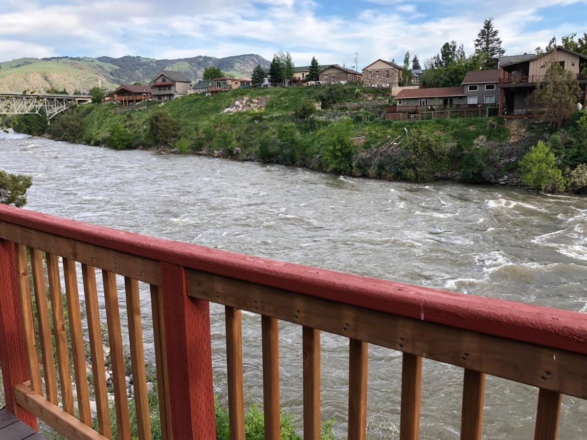 Yellowstone Riverside Cottages Gardiner Zewnętrze zdjęcie