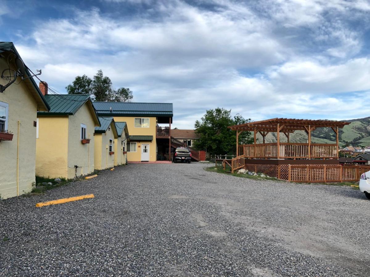 Yellowstone Riverside Cottages Gardiner Zewnętrze zdjęcie